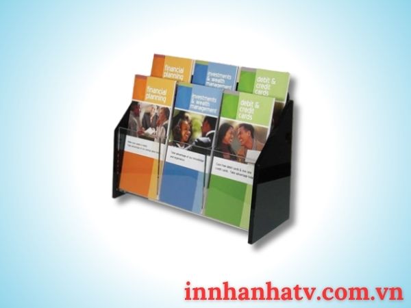 kệ mica brochure